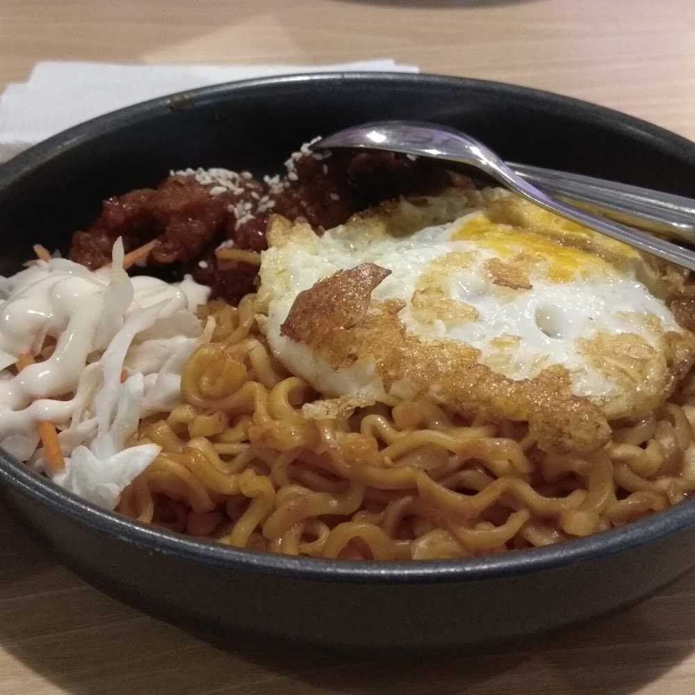 Kuliner Restoran hello chick-in