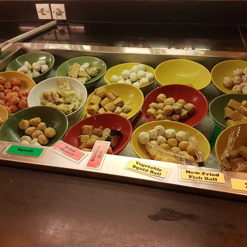 Kuliner Sahabat Mixue Grand Galaxy Bekasi