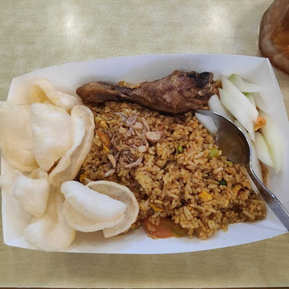 Kuliner Es Teler 77 Stasiun Gambir