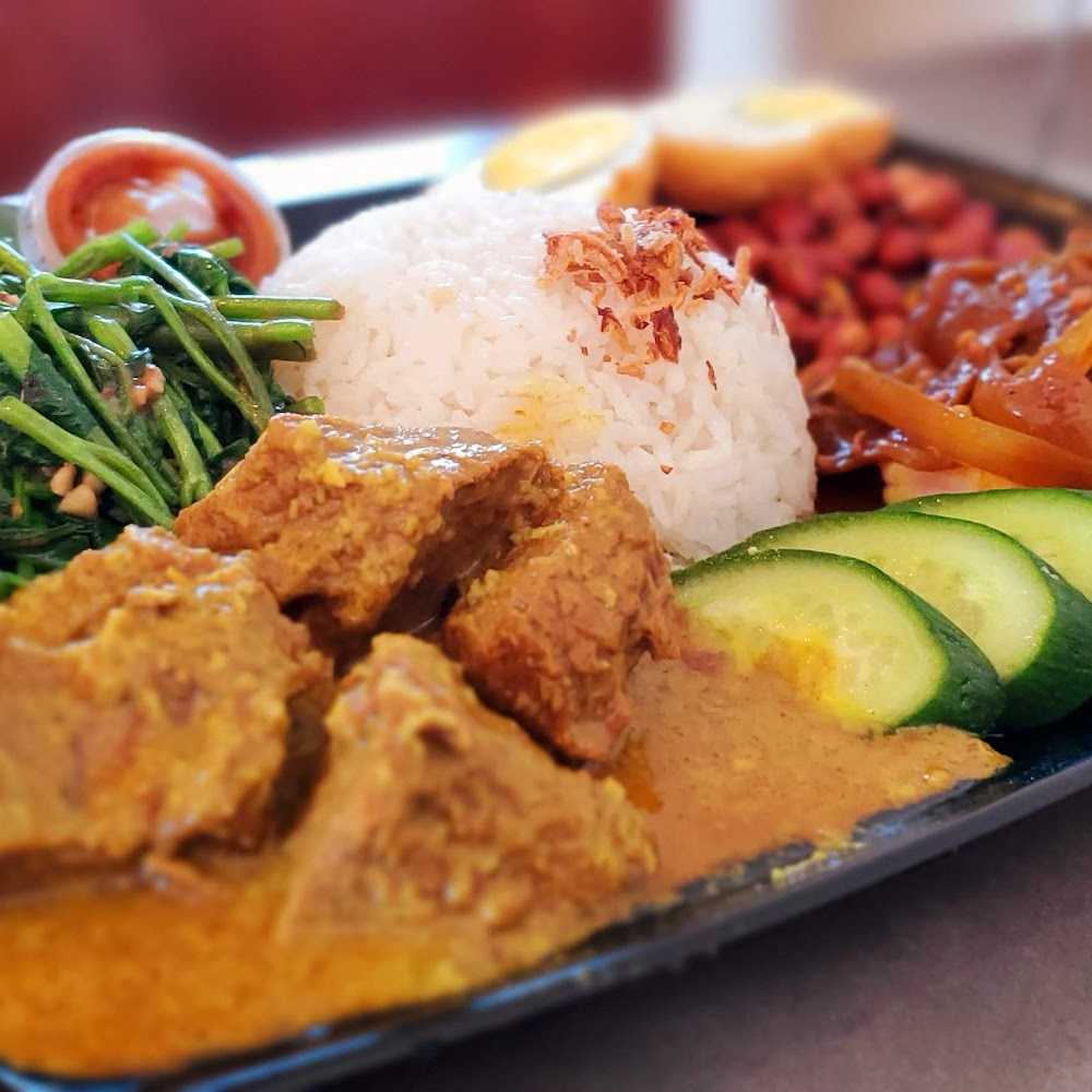 Kuliner Luv2eat Thai Bistro