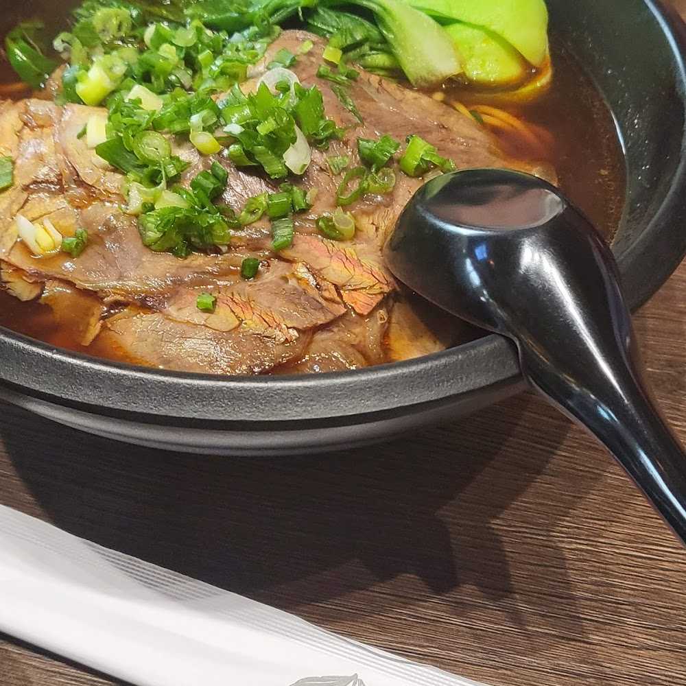Kuliner Luv2eat Thai Bistro