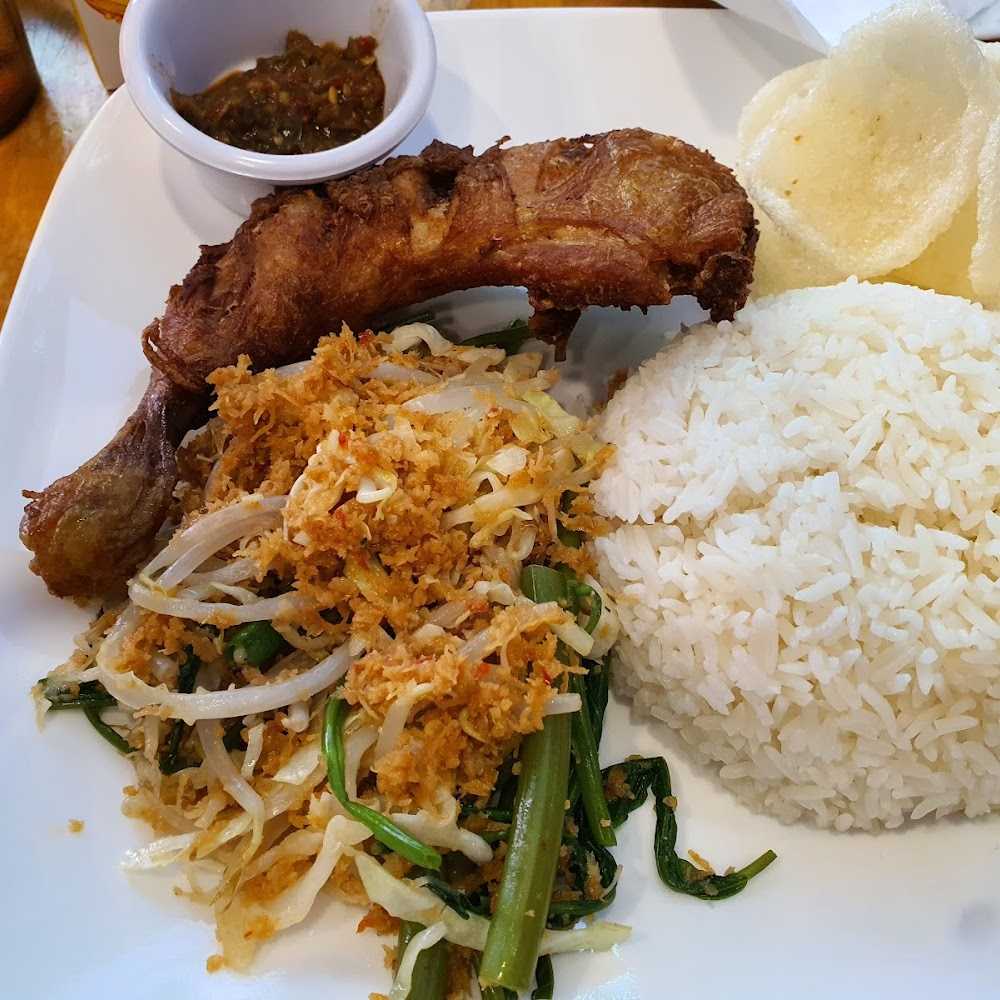 Kuliner Sky Cafe