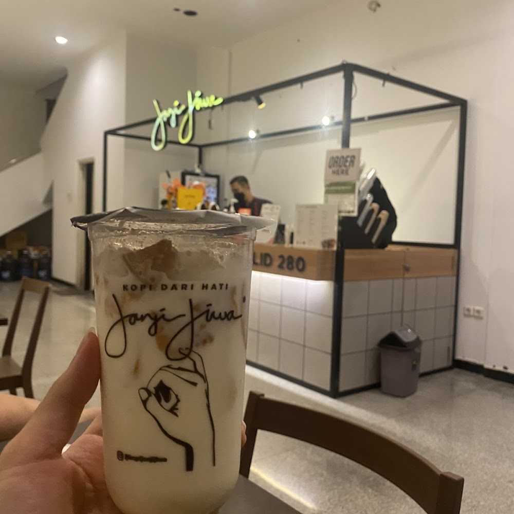 Kuliner Kopi janji jiwa pedurungan