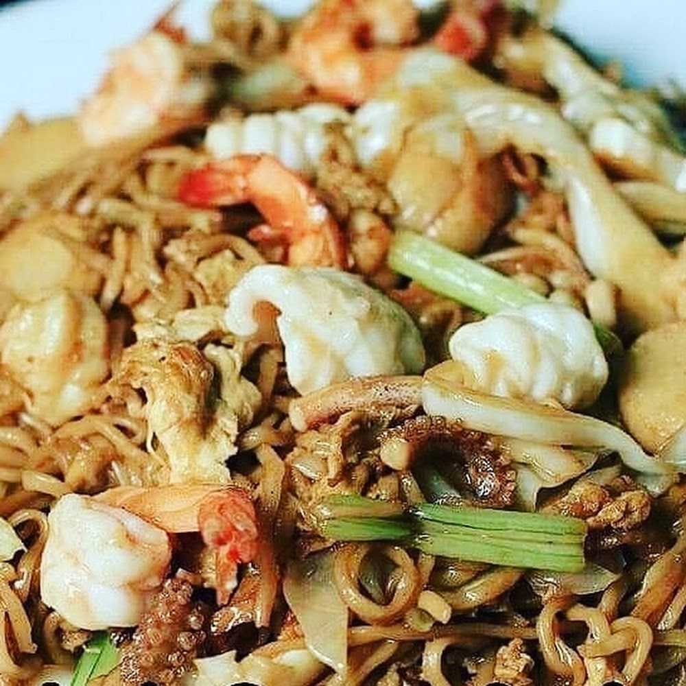 Kuliner bakso gepeng mas slamet cipete