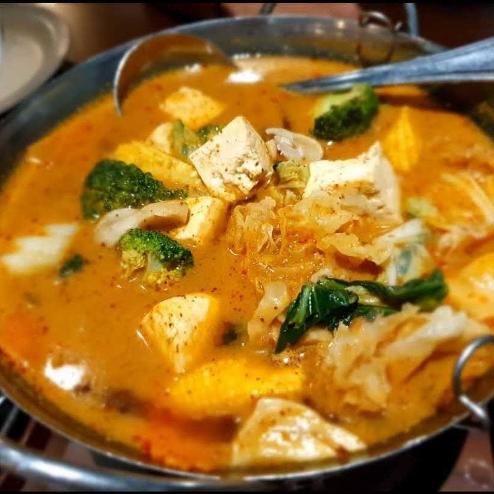 Kuliner Tamnak Thai - Taste of Thai