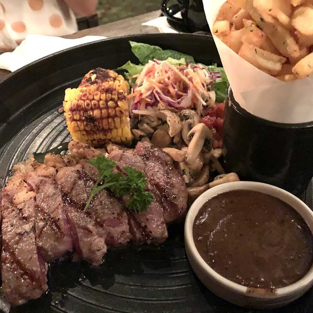 Kuliner Shamrock - Kitchen & Bar