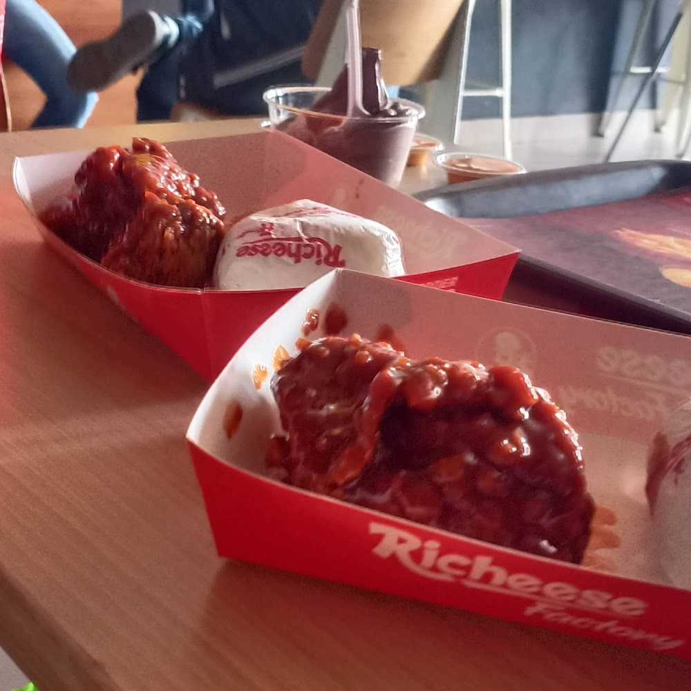 Kuliner Raa Cha Suki & BBQ
