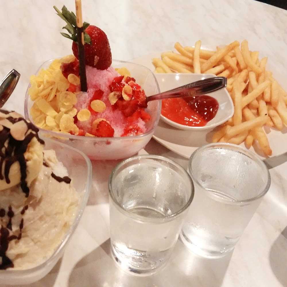Kuliner Ice Cream Shop Gentong