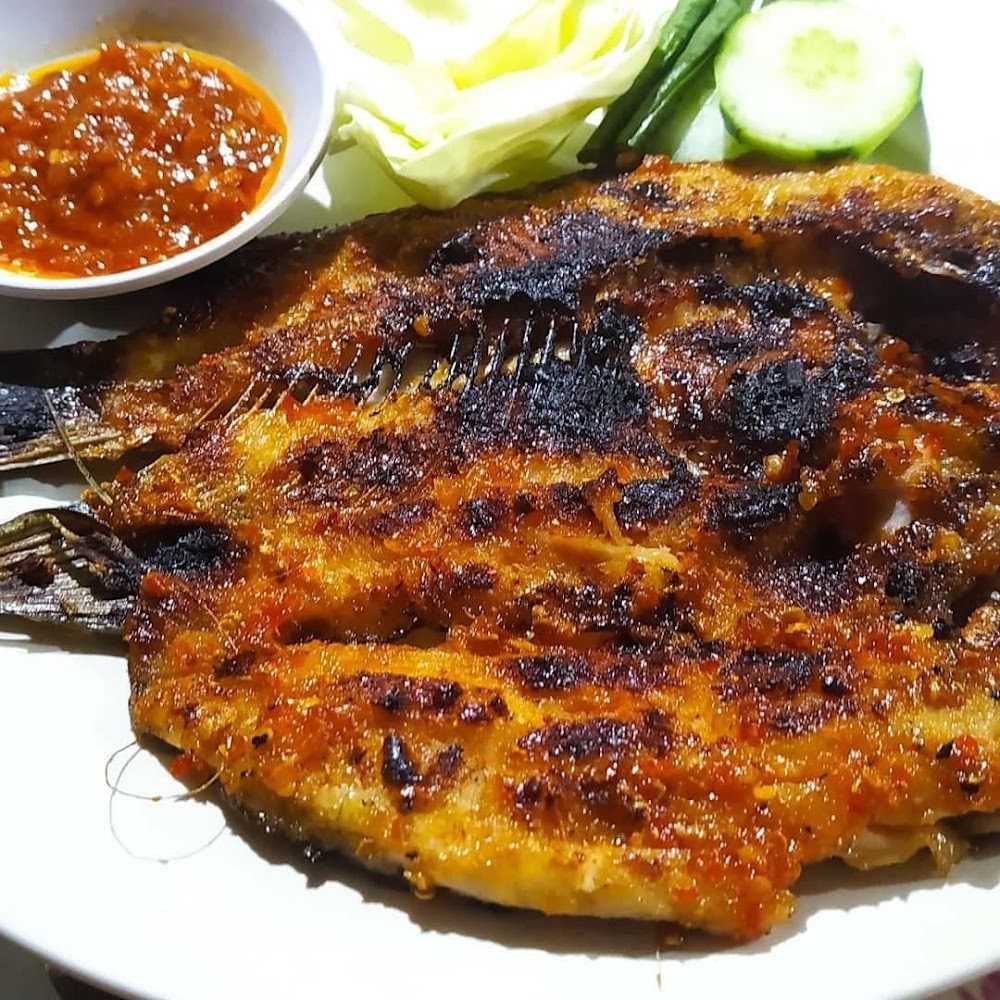 Kuliner Warung Babi Guling Pande Egi