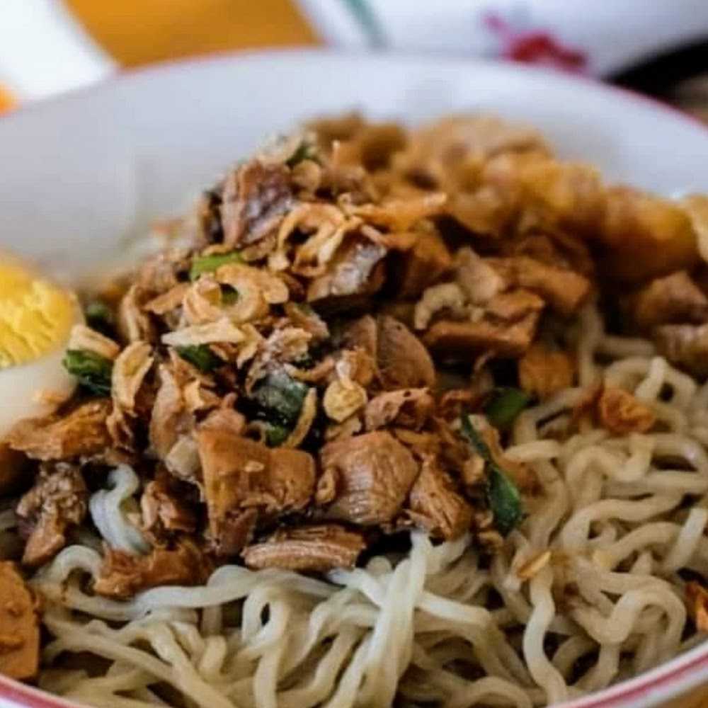 Kuliner MIXUE RAYA SESETAN