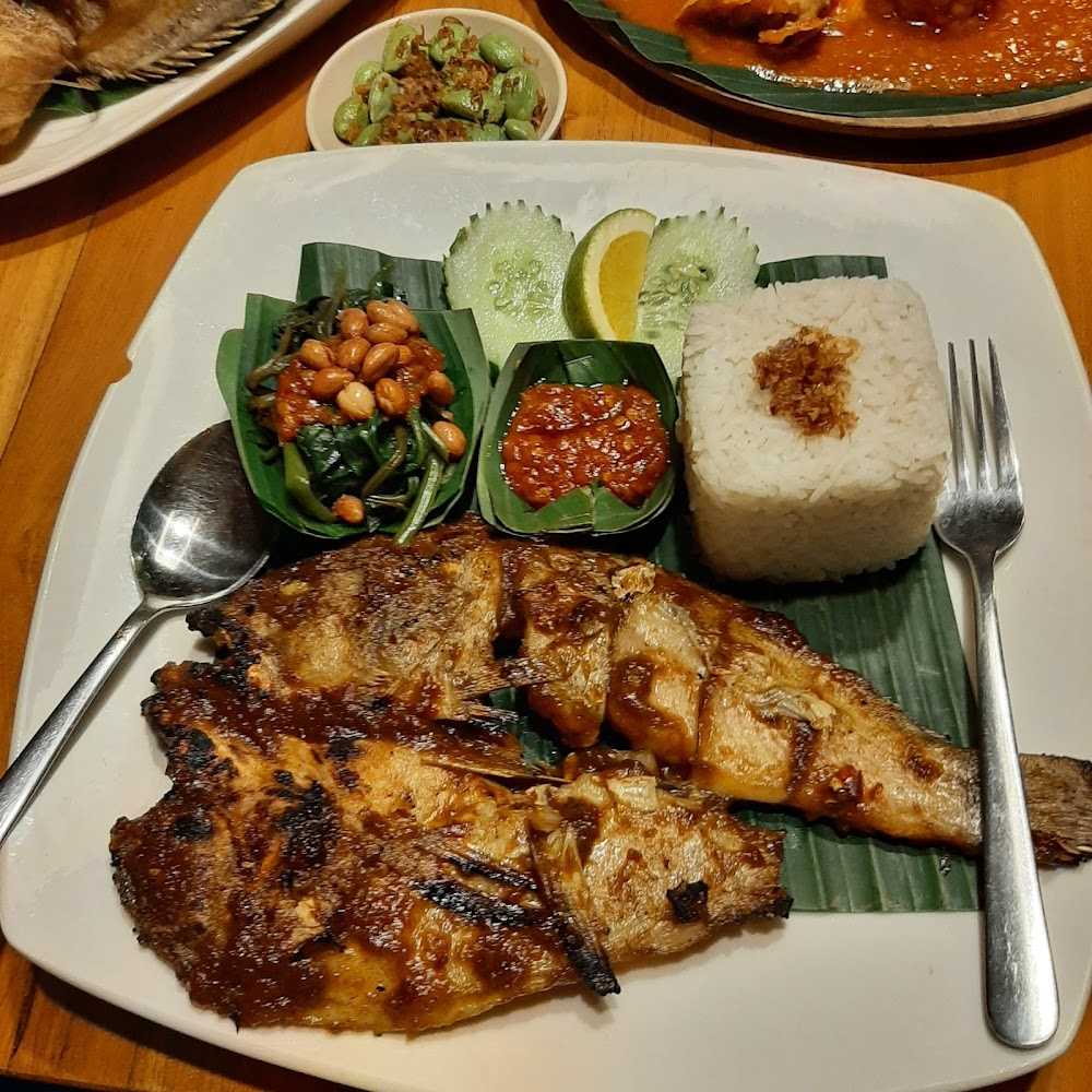 Kuliner Warung Sari Manis