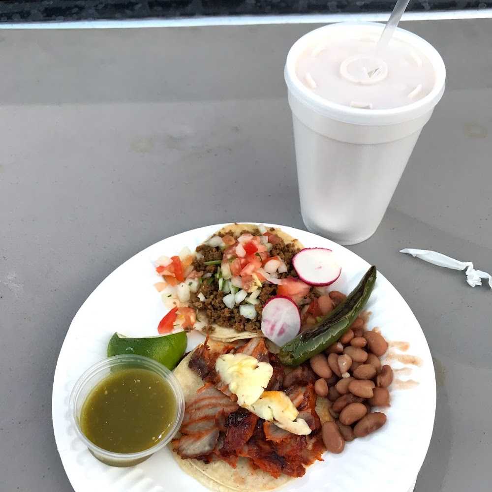 Kuliner Leo's Tacos Truck - Vermont Ave