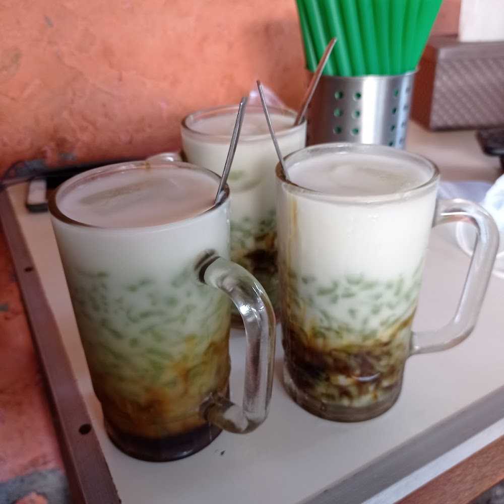 Kuliner MIXUE RAYA SESETAN