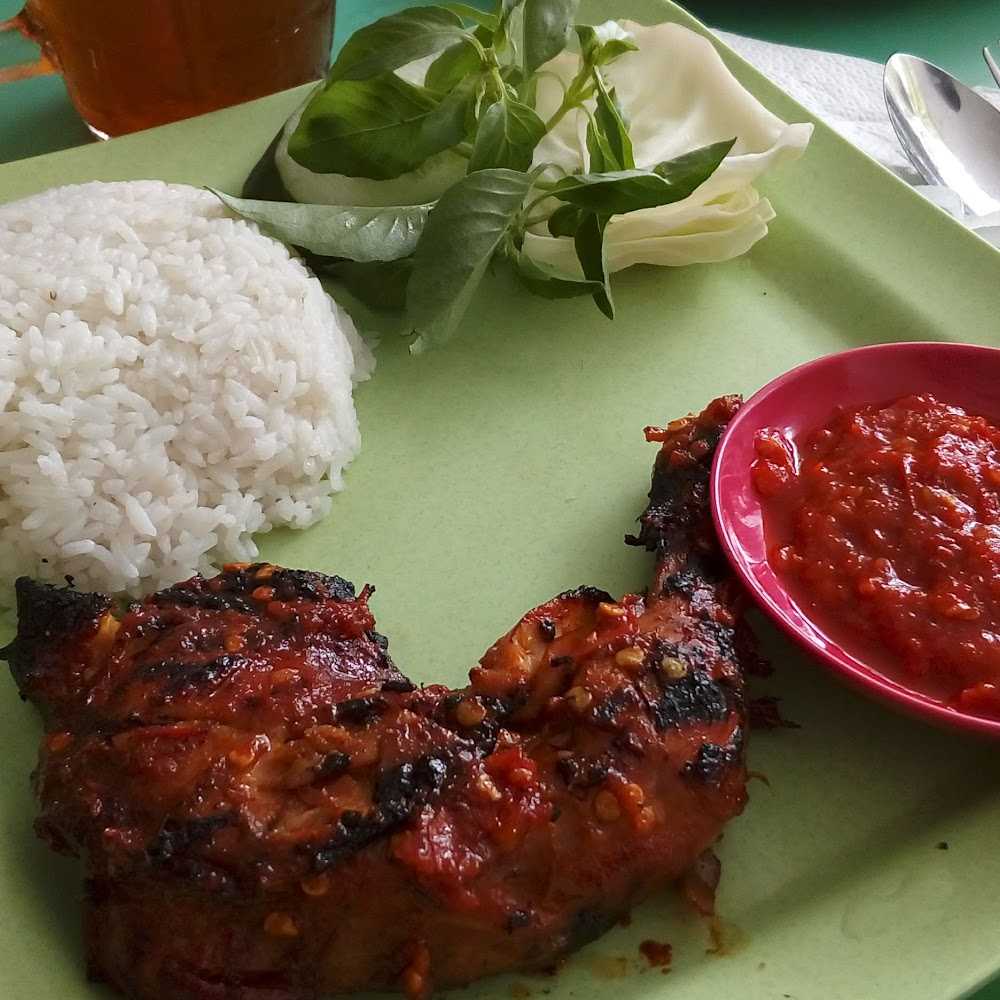 Kuliner Warung Sari Manis
