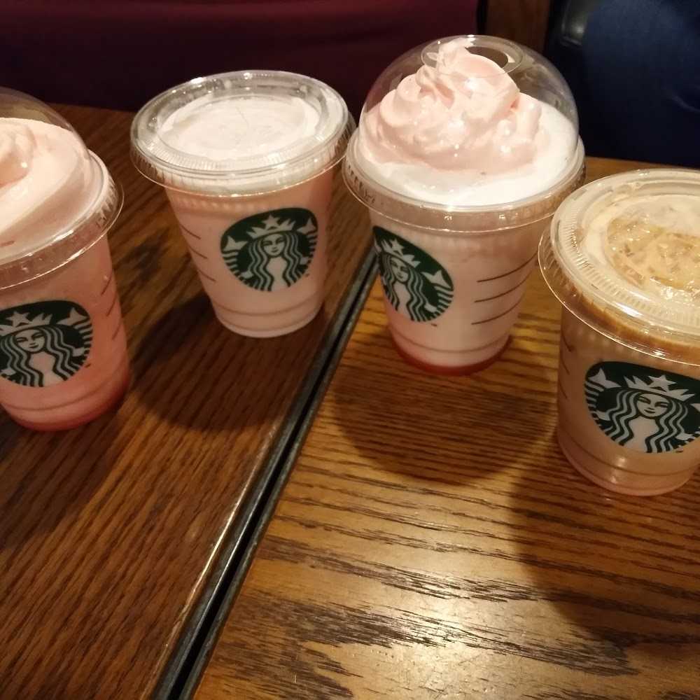 Kuliner Starbucks Pantai Kuta