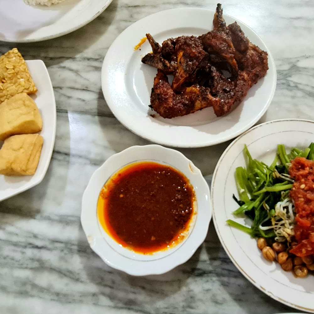 Kuliner Warung Sari Manis