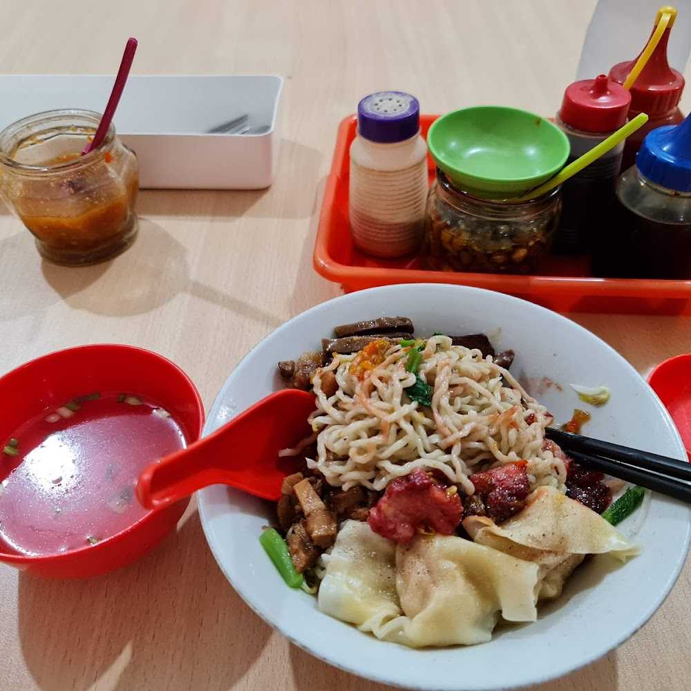 Kuliner MIXUE RAYA SESETAN