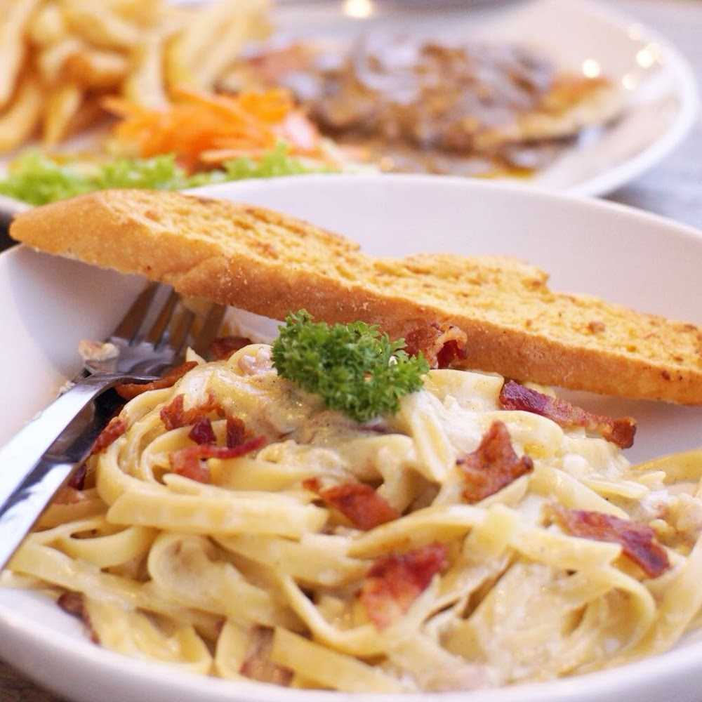 Kuliner Warung Babi Guling Pande Egi