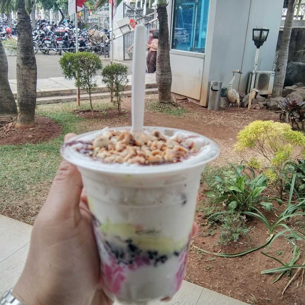 Kuliner Kopi Kenangan - Epicentrum Walk