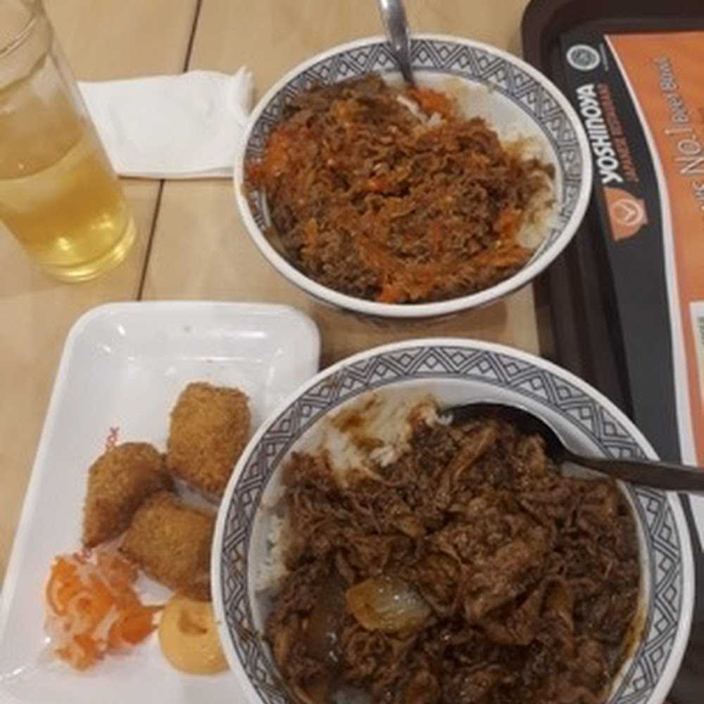 Kuliner Yoshinoya Tamini Square