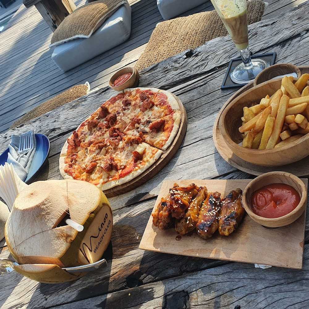 Kuliner Mïnoo Beach Club