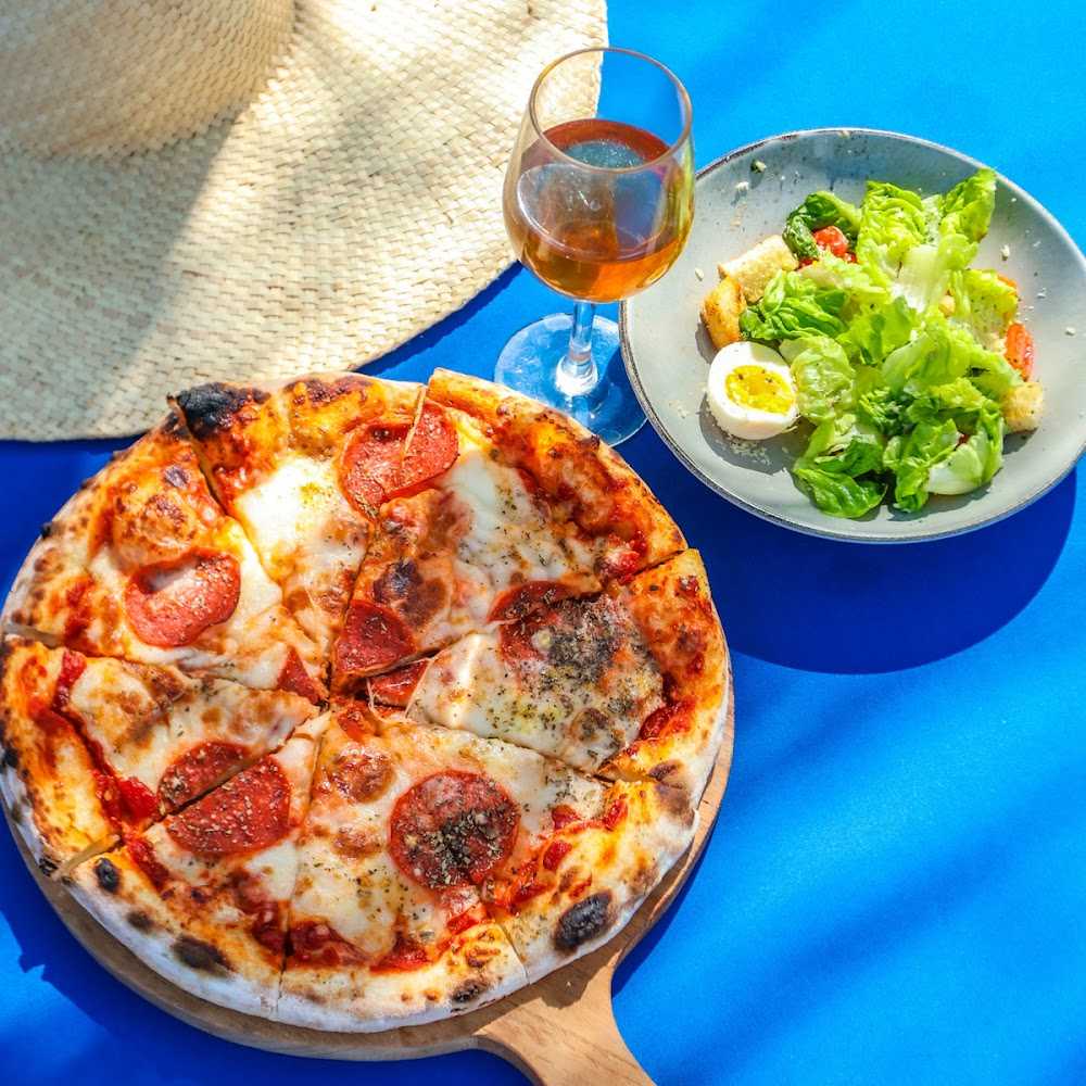 Kuliner Flamingo Beach Club Bali