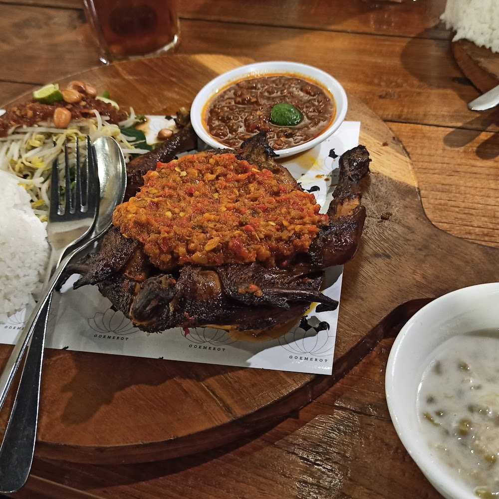 Kuliner Warung Sari Manis
