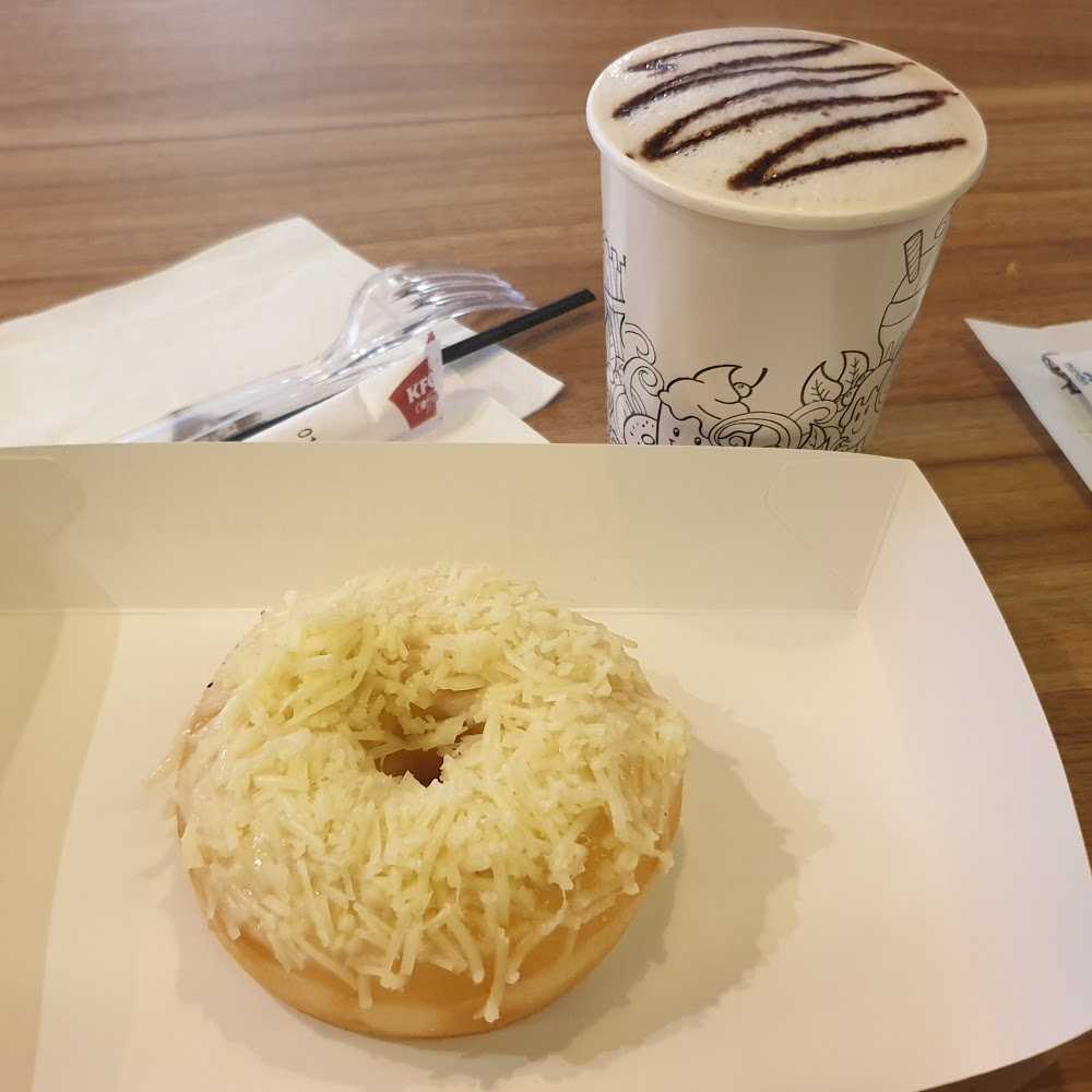 Kuliner Starbucks Coffee Solo Square