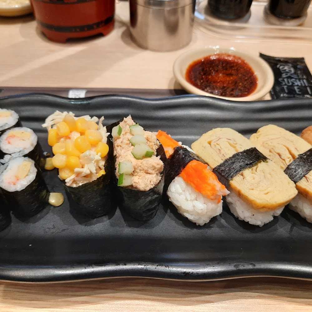 Kuliner Housaku sushi