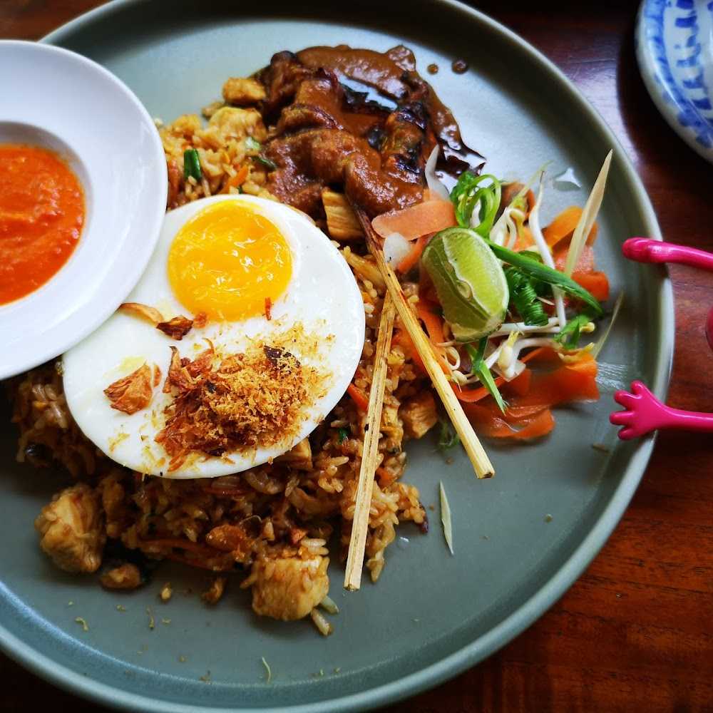 Kuliner Warung Babi Guling Pande Egi