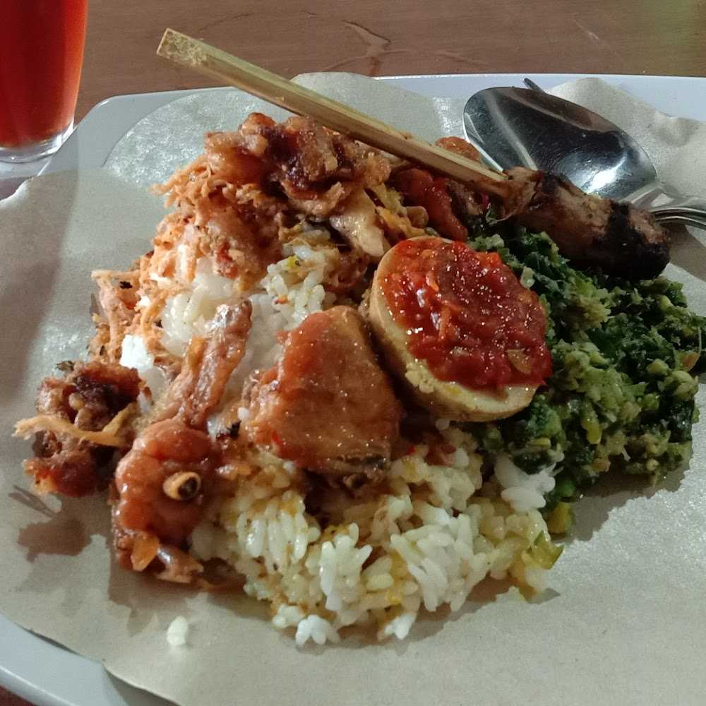 Kuliner Warung Makan Pak Sedan