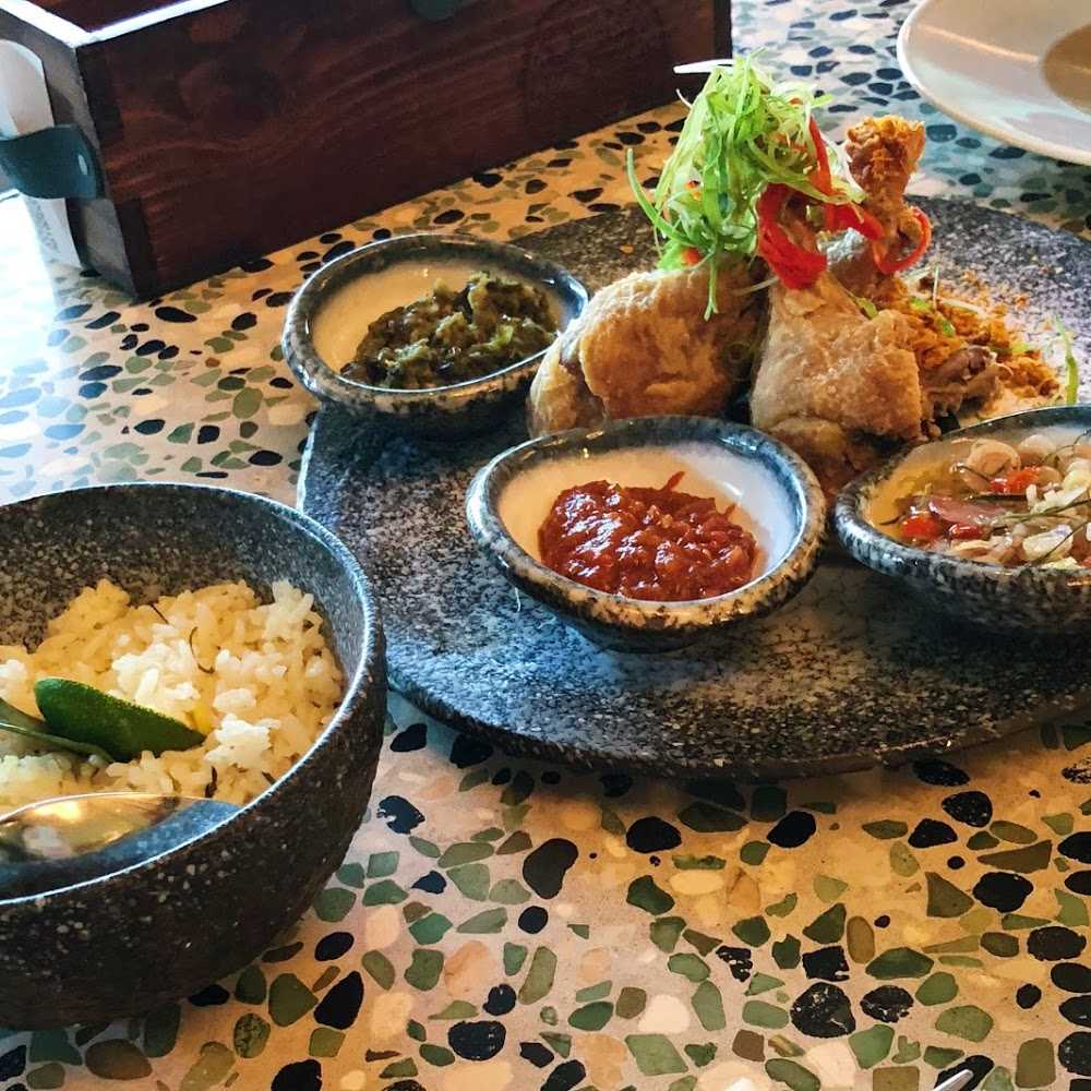 Kuliner Housaku sushi