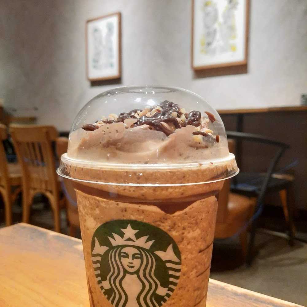 Kuliner Starbucks Coffee Plaza Araya