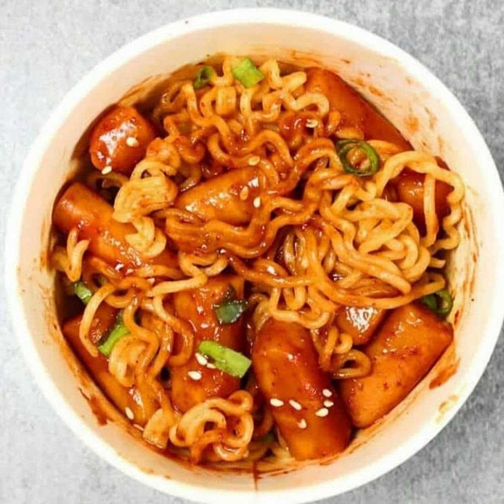 Kuliner KIM'S TOPOKKI GEMAH