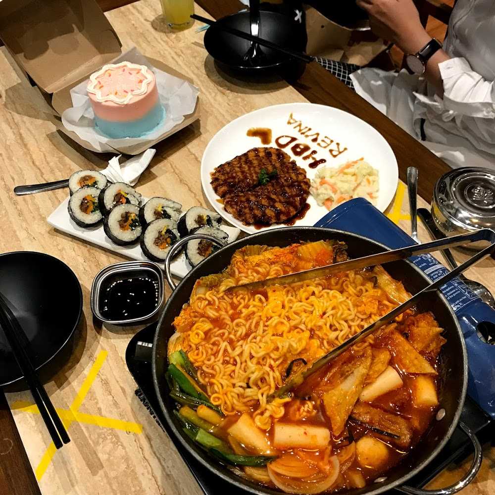 Kuliner Chingoo Korean Food & Working Space
