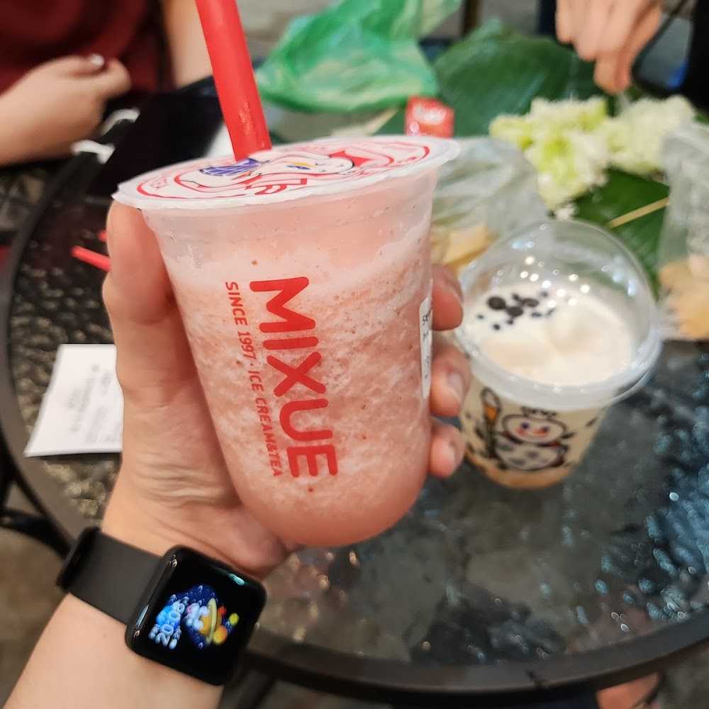 Kuliner MIXUE Asia Megamas Medan