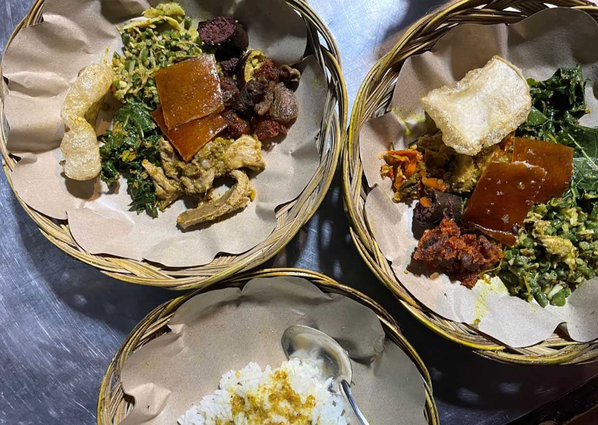 Kuliner Warung Babi Guling Tungkub Ubud
