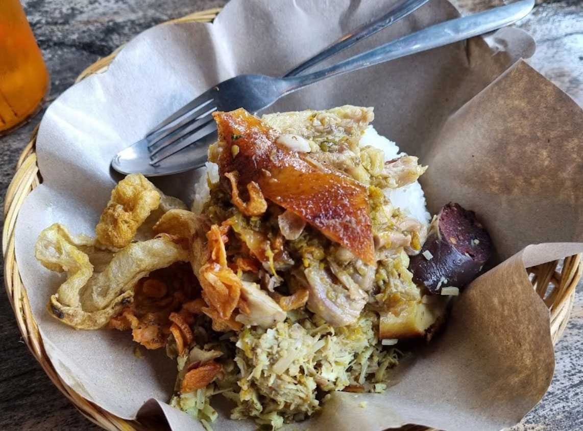 Kuliner Babi Guling Putra Celagi Bangun Lemah Gianyar