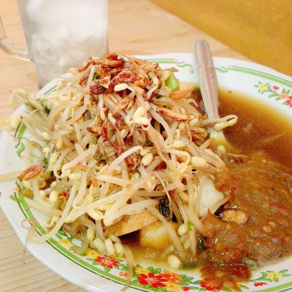 Kuliner Lontong Kupang ARTOMORO