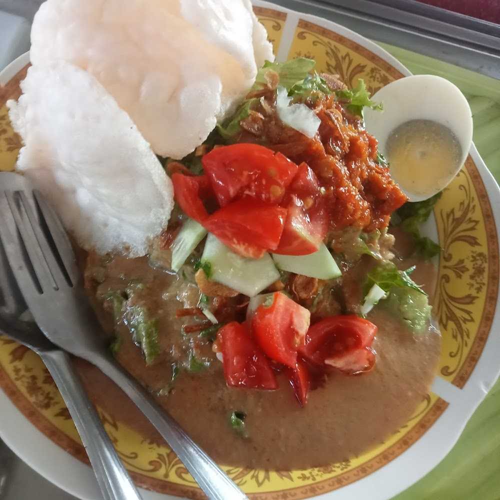 Kuliner Warung Tempe Penyet Mbak Noer