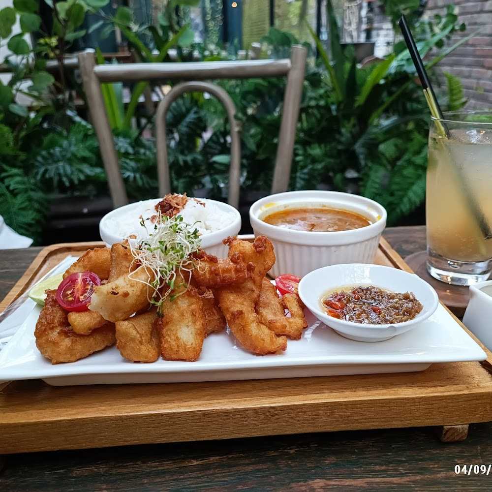 Kuliner Housaku sushi