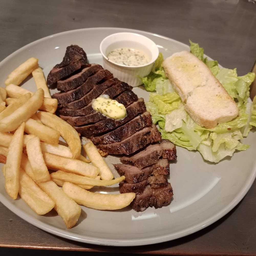 Kuliner Housaku sushi