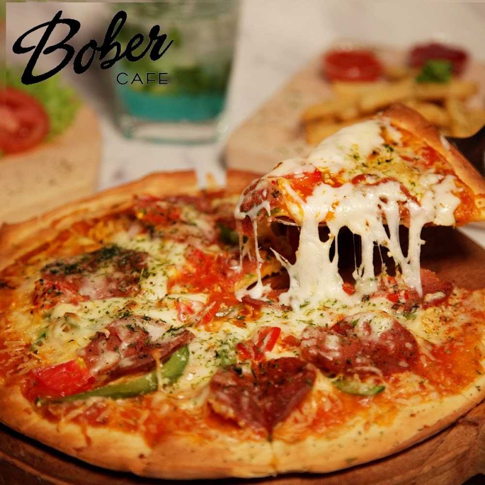 Kuliner BOBER cafe & ruang komunitas