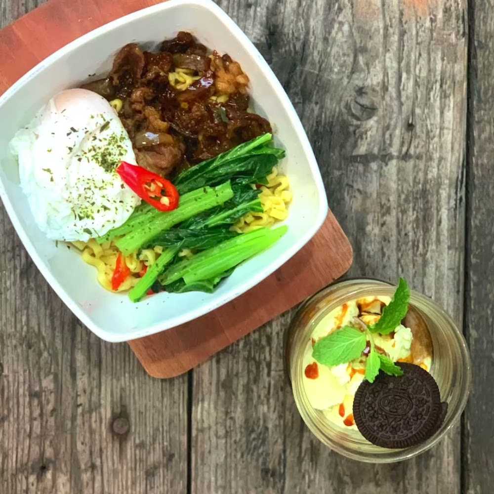 Kuliner Housaku sushi