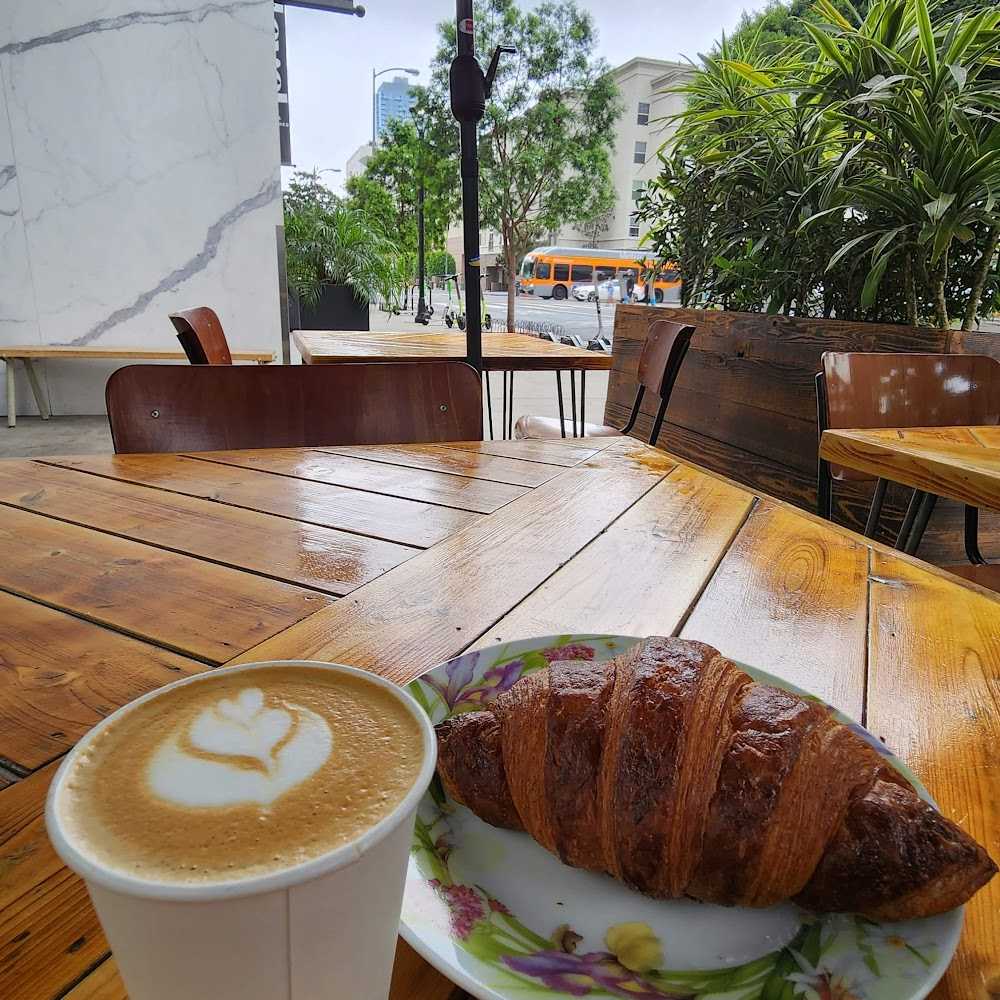 Kuliner With Love Market & Cafe