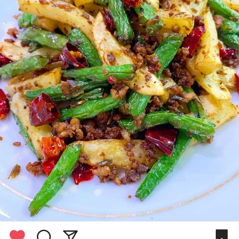 Kuliner Bakmi Djakardah (Mie Pangsit Ayam)