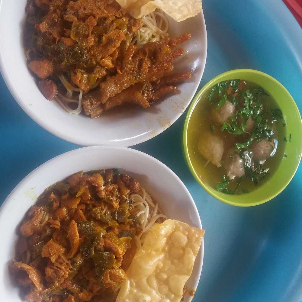 Kuliner Mie Ayam Bakso Mas Tole
