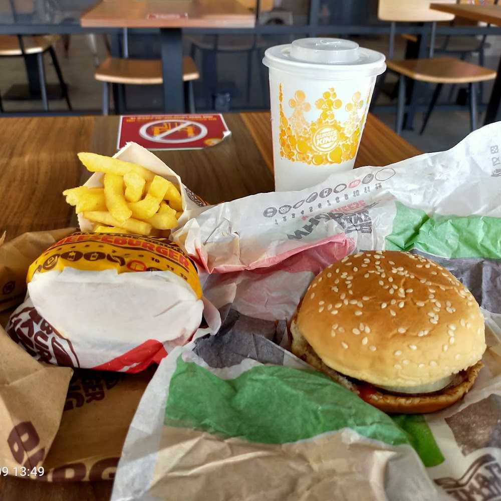 Kuliner Burger King Panam
