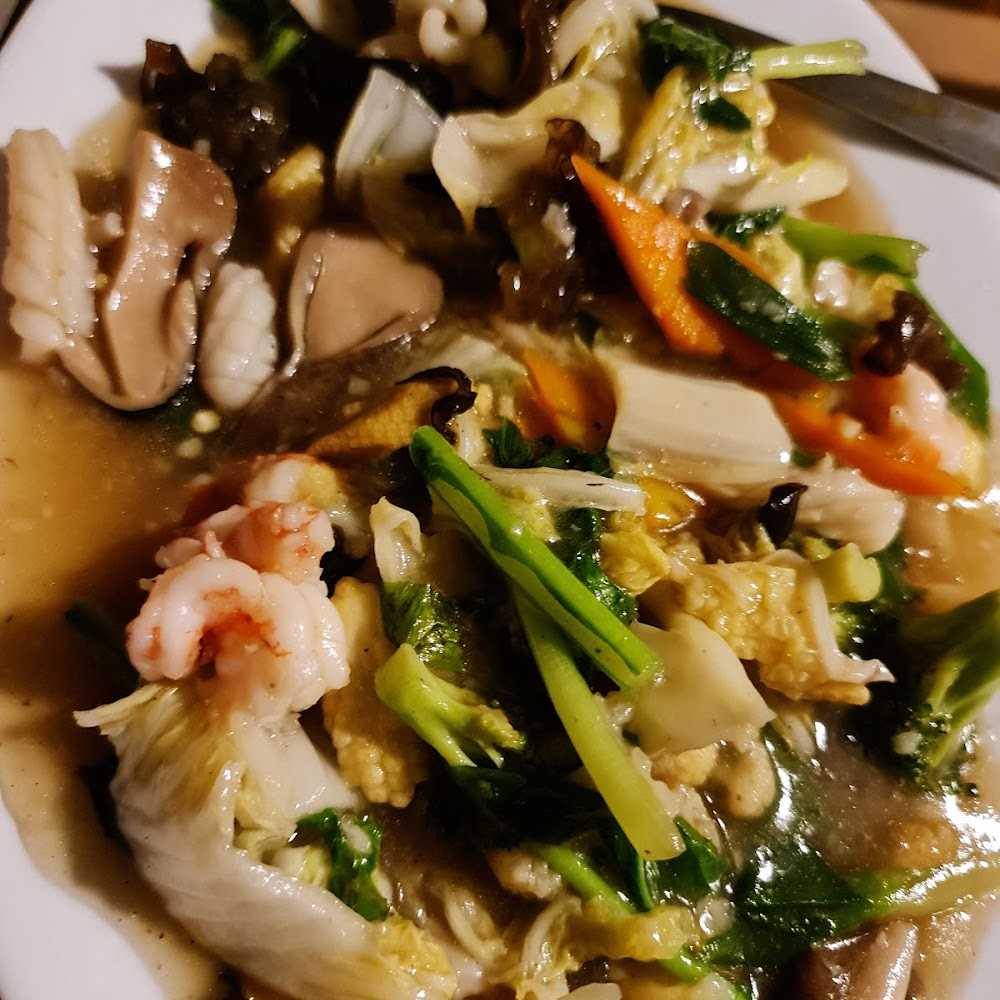 Kuliner Chef's Kitchen Live Seafood