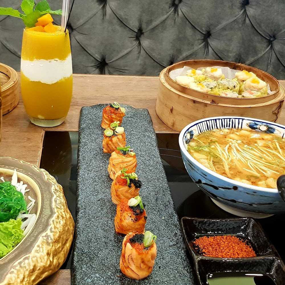 Kuliner Chef's Kitchen Live Seafood